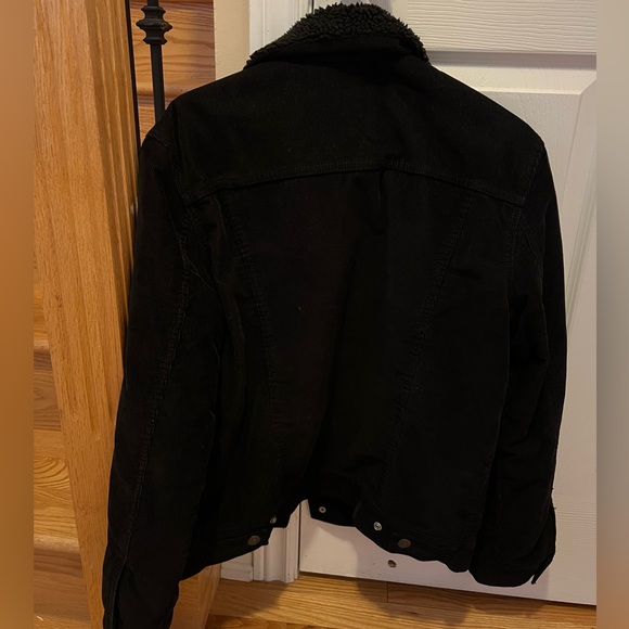 Levi’s Sherpa Corduroy Trucker Jacket - Picture 5 of 5